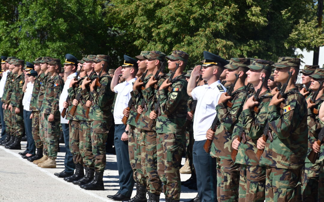 Tinerii soldați au depus jurământul militar